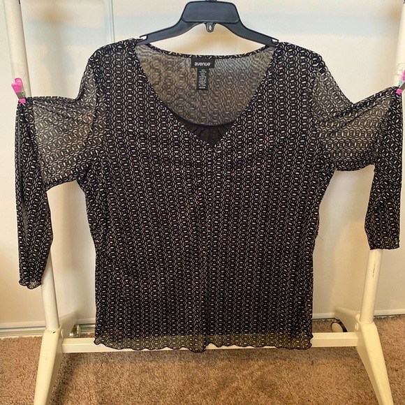 Avenue Tops - Avenue Blouse